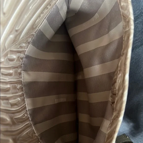 Brahmin Tan Embossed Leather Shoulder Bag - Picture 4 of 4